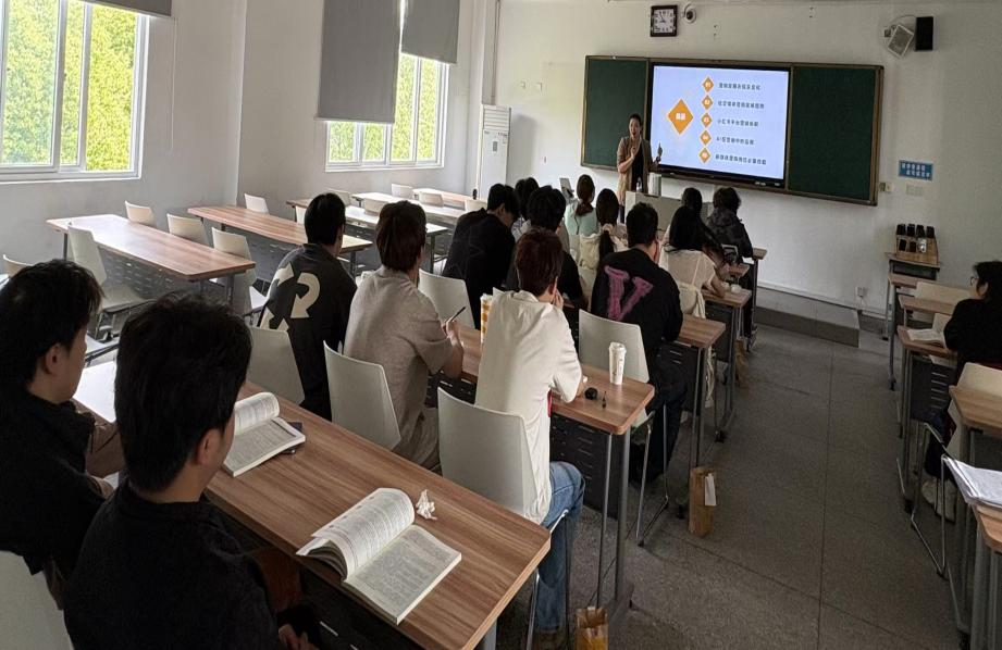 产教融合新实践:新媒体营销课程引入企业导师进课堂