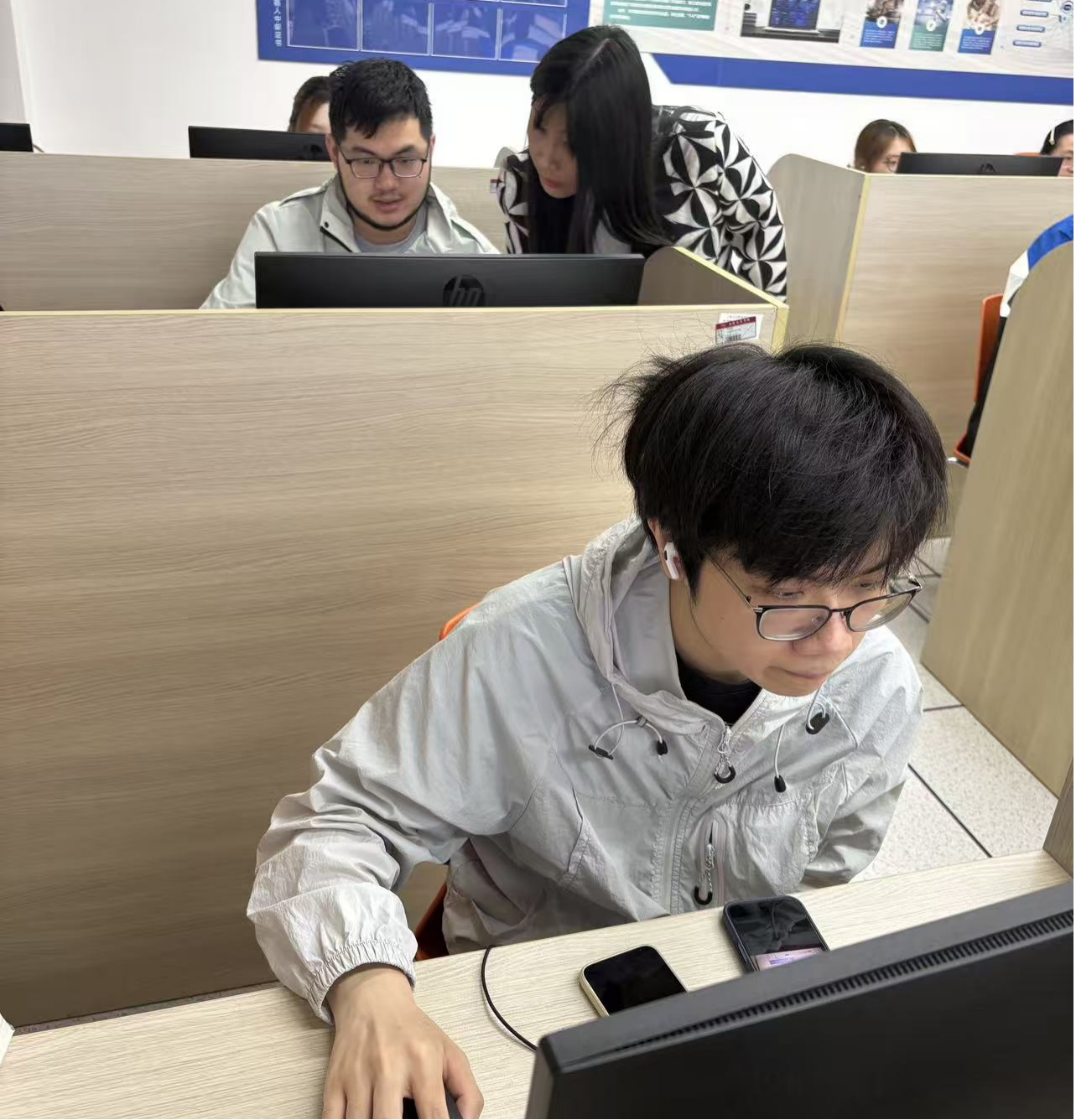 实战导师面对面 数智财经练真功 —— 公司国际商务专业成功开展企业导师进课堂活动