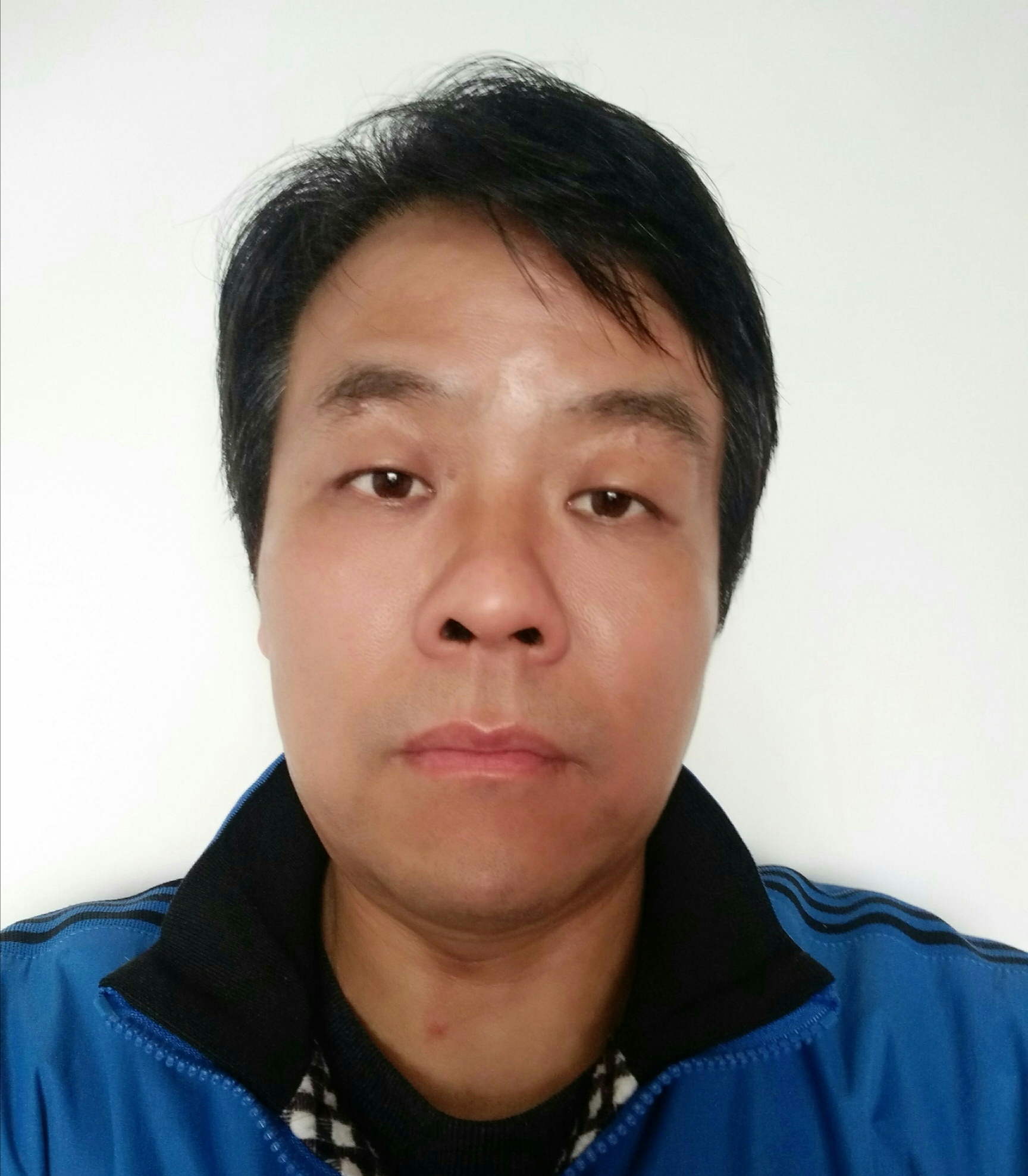 肖晓明(讲师,硕士,记者)